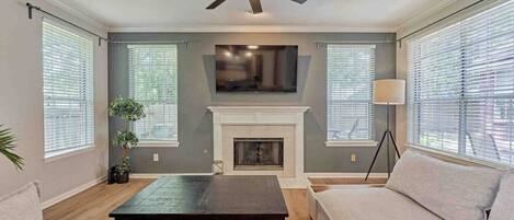 Smart TV, fireplace, offices