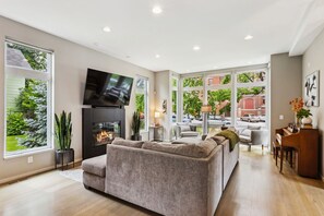 TV, fireplace, offices