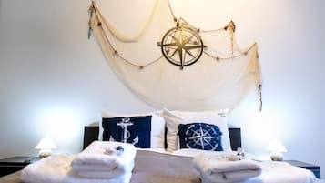 1 slaapkamer, een strijkplank/strijkijzer, gratis wifi, beddengoed