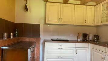 Four, plaque de cuisson, lave-vaisselle