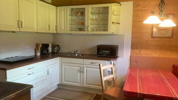 Ofen, Herdplatte, Geschirrspüler