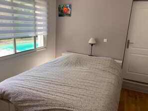 3 bedrooms, free WiFi, bed sheets