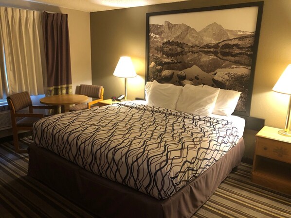 Standard Single Room 1 King Bed