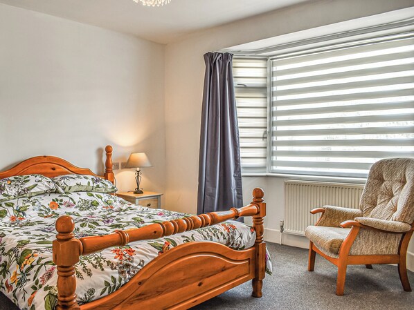 3 bedrooms, free WiFi, bed sheets