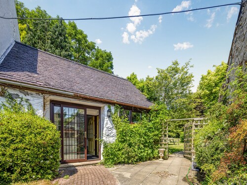 The Farmhouse - UKC6678