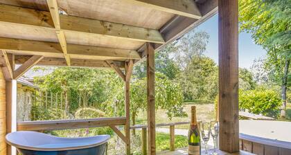 The Farmhouse - UKC6678