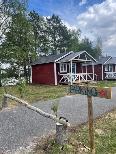 Cozy cottage by the lake in Lapland