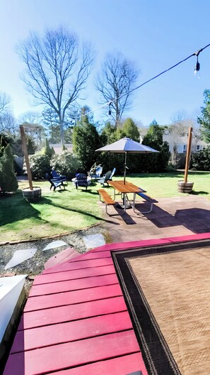 屋外ダイニングエリア