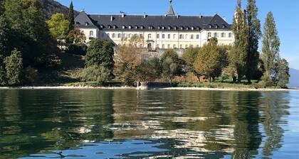 Gîte Au Bout du Lac in Chatillon, Chindrieux