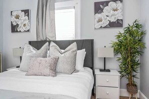 5 bedrooms, iron/ironing board, travel cot, free WiFi