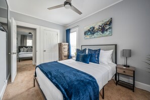 3 Schlafzimmer, Schreibtisch, Bügeleisen/Bügelbrett, kostenloses WLAN