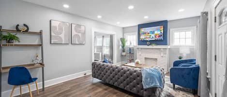 Smart TV, books