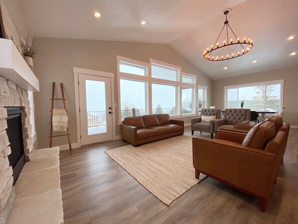 Smart TV, fireplace, video games, DVD player