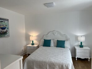 2 bedrooms, iron/ironing board, travel cot, WiFi