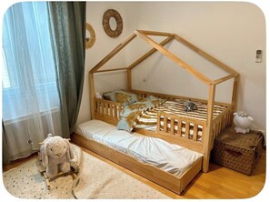 4 Schlafzimmer, Bügeleisen/Bügelbrett, WLAN, Bettwäsche