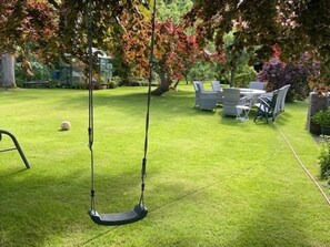 Outdoor dining - The Old Dairy, 200 years old and newly converted (Barcombe)