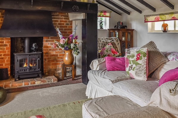 Living room | The Old Thatch, Hailsham