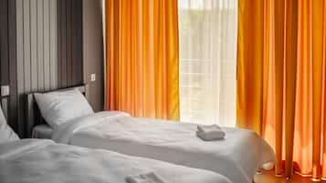 Deluxe Double or Twin Room, 2 Twin Beds | Free WiFi