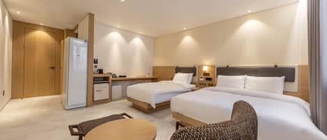 Deluxe Twin Room | Individually decorated, individually furnished, desk, free WiFi