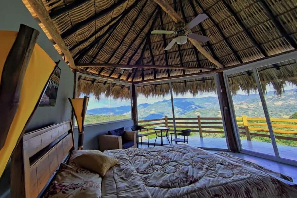 Cabana luxo | 1 quarto, Wi-Fi de cortesia, roupa de cama
