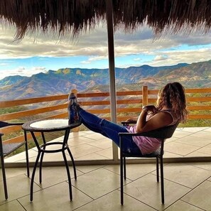 Family Studio Suite, 2 Bedrooms | Living area