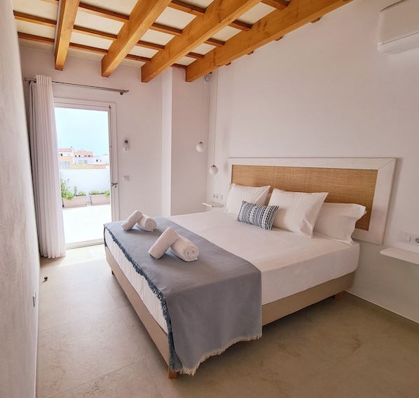 Family Room | Premium bedding, down comforters, individually decorated - Waki Conscious Hotel (Ciutadella de Menorca)