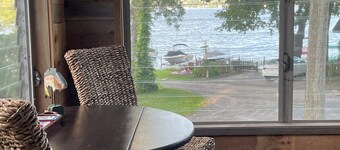 Large Saratoga Lake House, close to all amenities , privacy of lake living. 