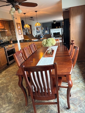 Dining - Large Saratoga Lake House, close to all amenities , privacy of lake living.  (Ballston Spa)