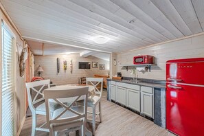 Fridge, microwave, coffee/tea maker