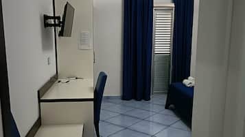 Suite Deluxe, 1 camera da letto | Una cassaforte in camera, insonorizzazione, Wi-Fi gratuito