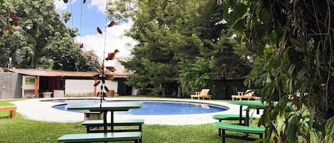 14 outdoor pools