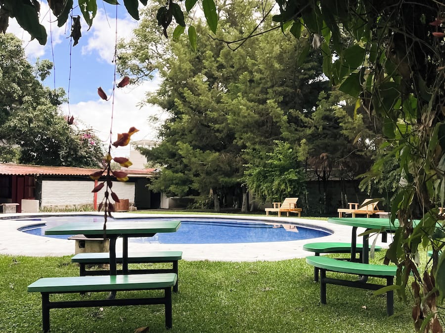 14 piscinas externas