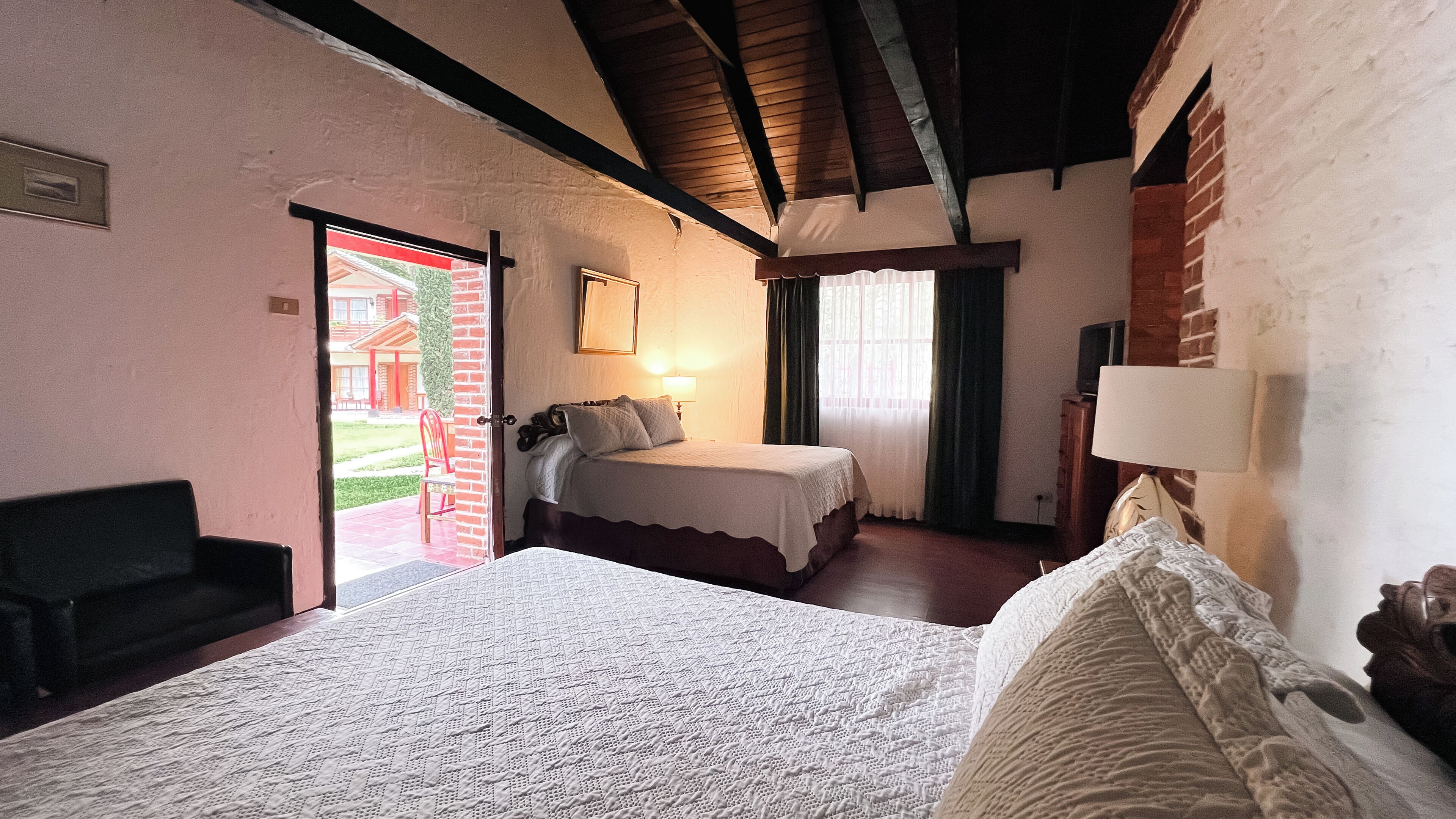 Comfort Suite, Patio, Garden View