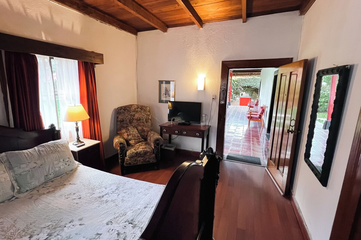 Chambre Standard, patio | Literie de qualité supérieure, couette en duvet d'oie, bureau