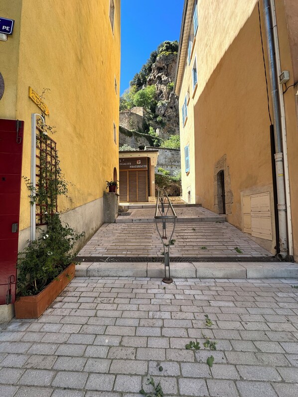 Property grounds - Appartement Vue sur le Rocher (Cotignac)