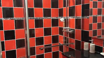 Shower, toilet paper