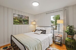 4 Schlafzimmer, Bügeleisen/Bügelbrett, kostenloses WLAN, Bettwäsche