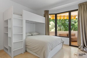 2 camere, ferro/asse da stiro, culla da viaggio, Wi-Fi gratuito