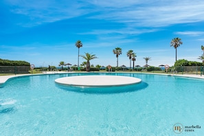 Udendørs pool