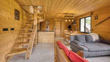 Televisie en een open haard