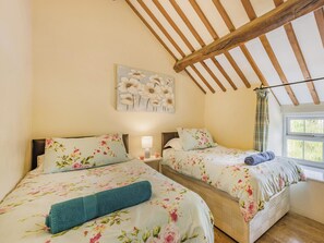 3 bedrooms, free WiFi, bed sheets