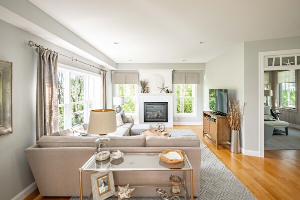 TV connectée, cheminée