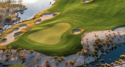 Top-Rated 3BR 2BA Rams Hill Retreat: Mountain View