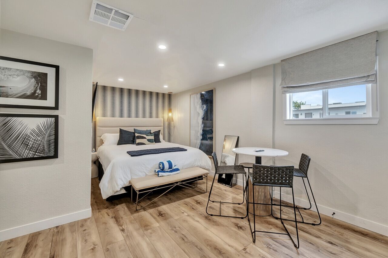 Fer et planche à repasser, Wi-Fi gratuit, draps fournis