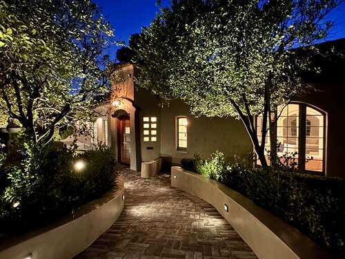 Exquisite Hollywood Hills Retreat