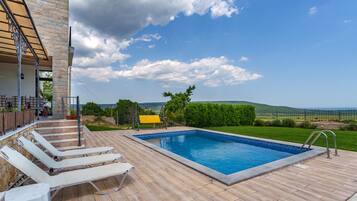 Udendørs pool