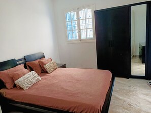 2 bedrooms, WiFi, bed sheets
