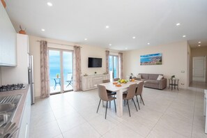 Dining - Villa in Amalfi , Coastal Escape , Italy Coast (Amalfi)