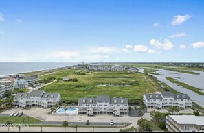 Exterior - Cozy 2BR - 2BA Condo - Ocean, Marsh & ICW Views • Pool & Private Dock • Sleeps 6 (Ocean Isle Beach)