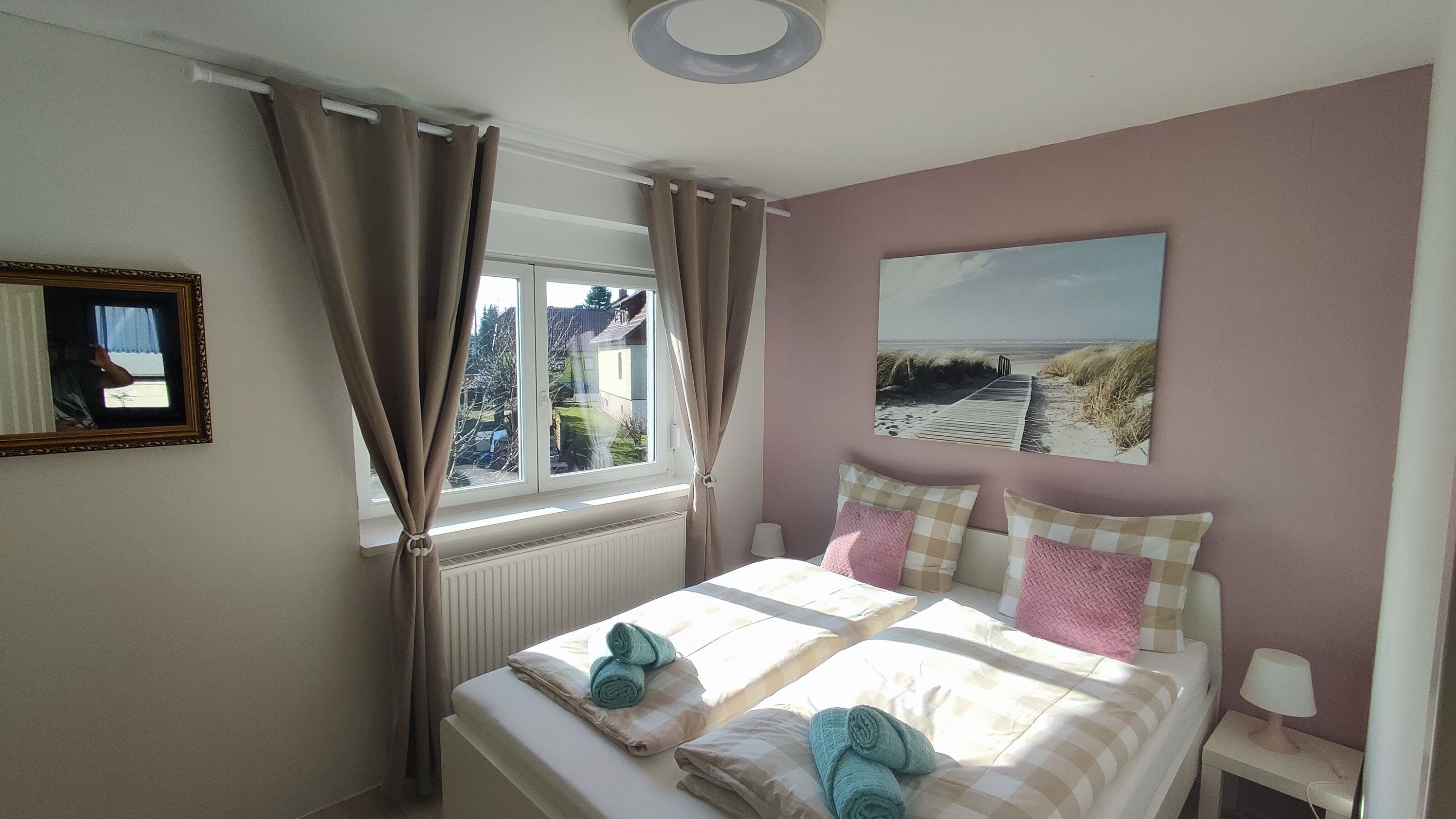 3 quartos, Wi-Fi de cortesia, roupa de cama